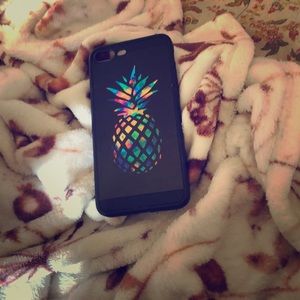 I’m selling a phone case
